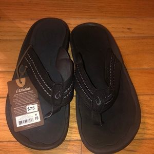 OluKai Chocolate flipflops